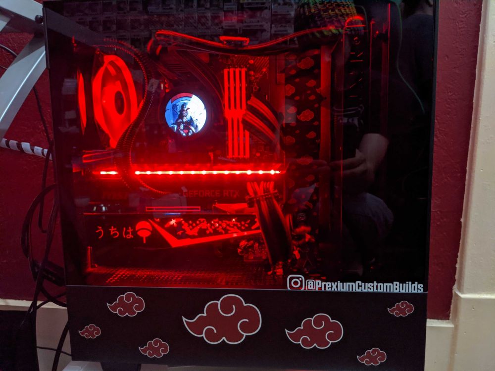 Like New Itachi Sharingan custom themed PC