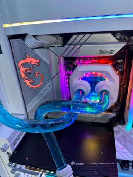 NV7 fully water cooled Gaming PC