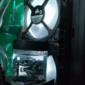 EK FLUID GAMING A240