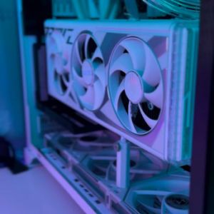 STRIX RTX 4080 WHITE *CHEAP* *BARELY USED*